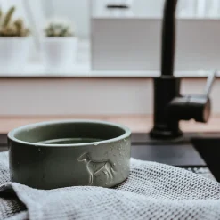 Keraaminen koiran kuppi Osby, vihreä>Hunter