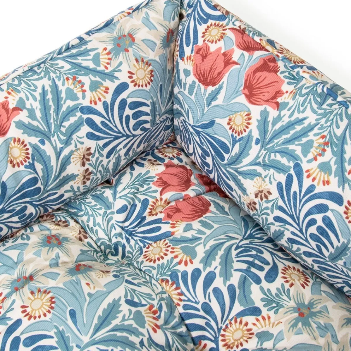 Bower koiran reunallinen peti>MORRIS & CO