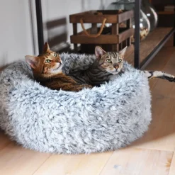 Pyöreä peti Silwer fluff>Rosewood Hot