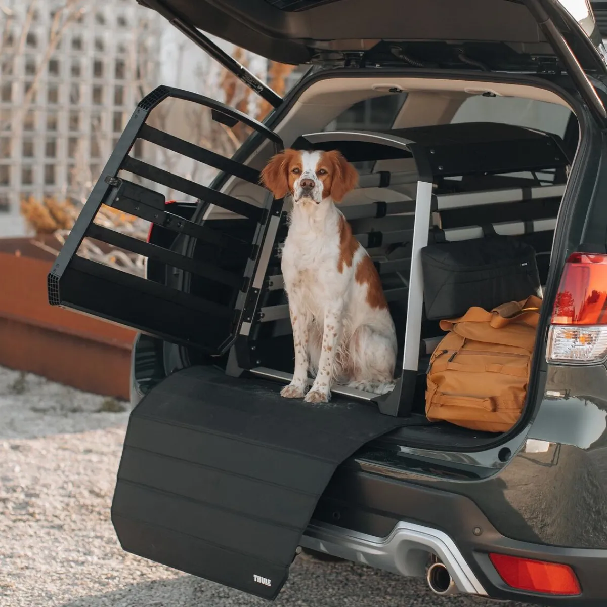 -tarvikelaukku autoon>Thule Discount